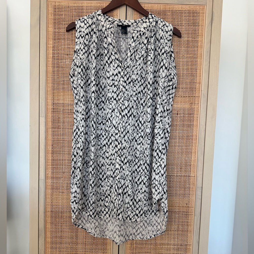 H&M Sleeveless Tunic, Black & White Button Down Tunic, Size 8, NWOT